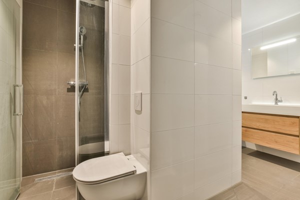 Medium property photo - Burmandwarsstraat 1, 1091 SL Amsterdam